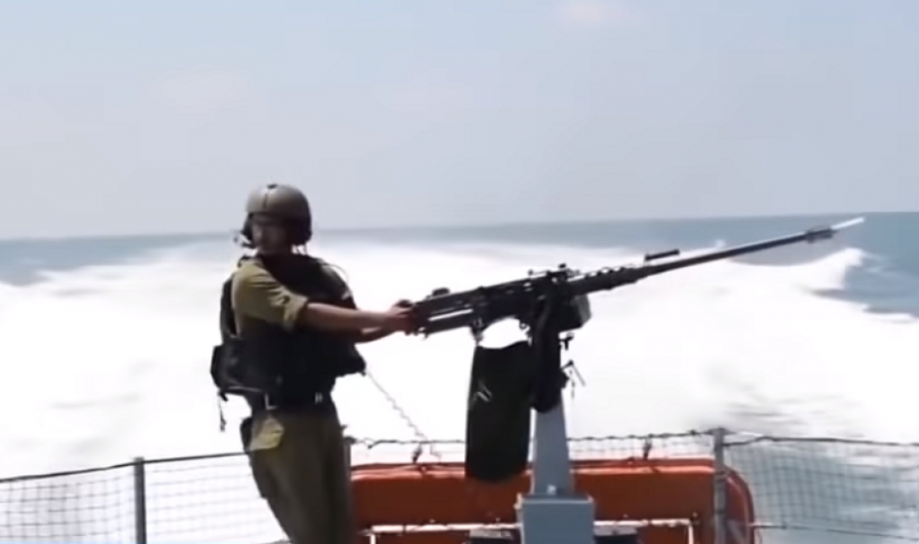 Izraelski vojnik na brodu