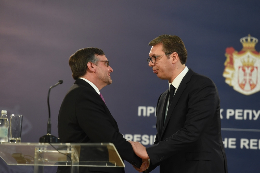 Aleksandar Vučić, Metju Palmer