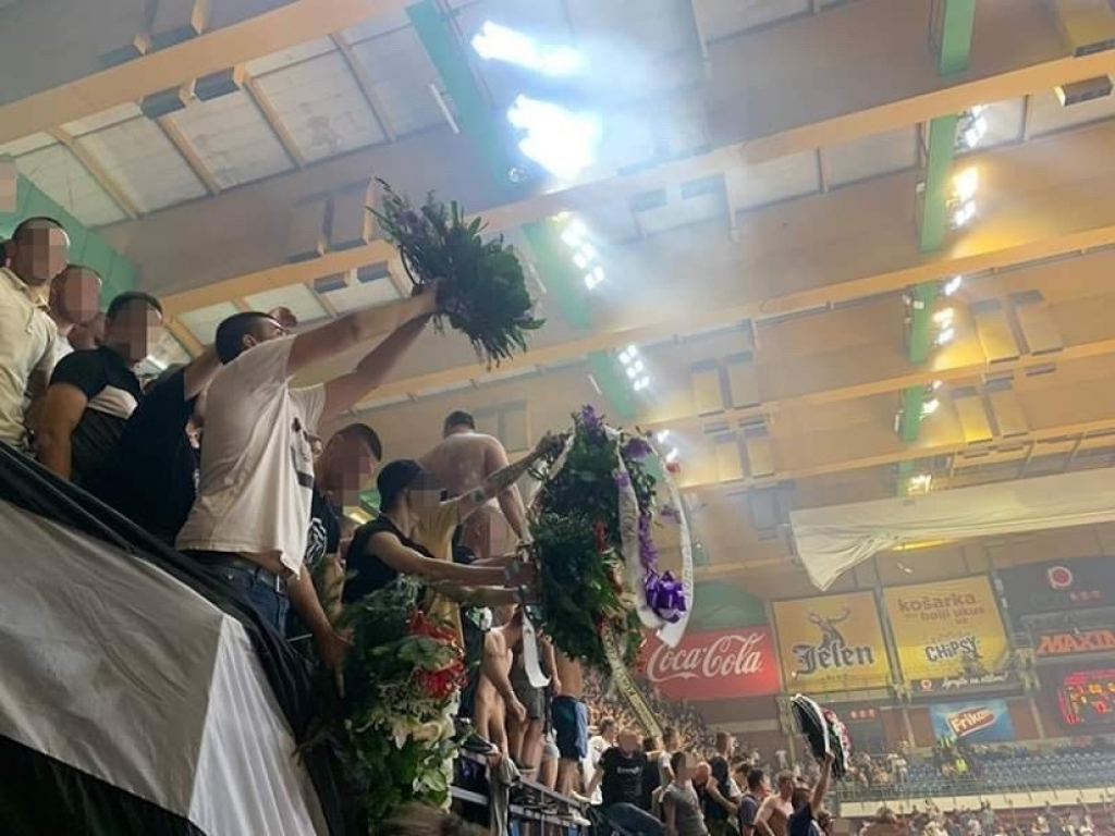 Navijači Partizana na drugoj utakmici finala plej-ofa