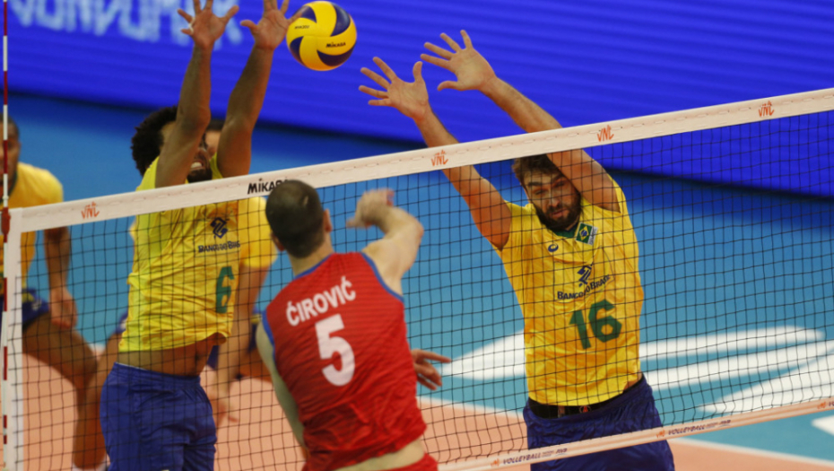 Odbojkaš Srbije Ćirović na meču sa Brazilom