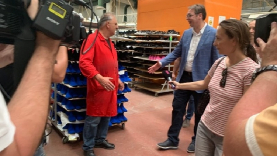 Aleksandar Vučić, poseta, fabrika obuće, Knjaževac