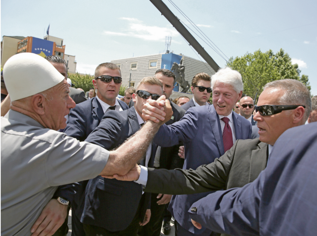 Klinton na Kosovu