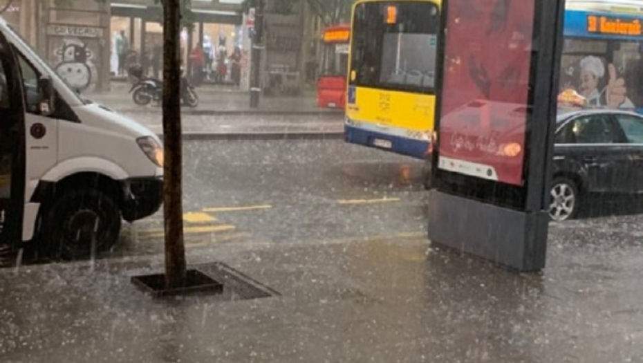 kiša. pljusak, grad