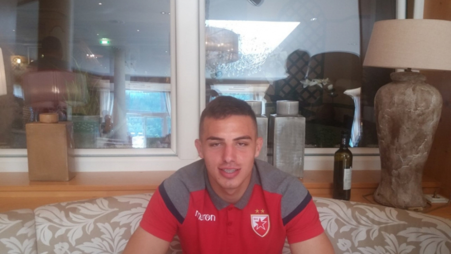 Nikola Krstović, fudbaler Crvene zvezde