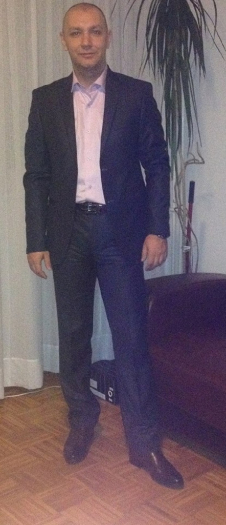 Boža Anđelić je preveslao devojku i njenu majku