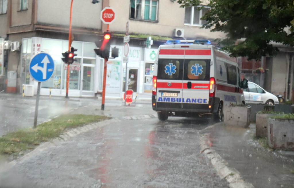 kiša. pljusak, grad