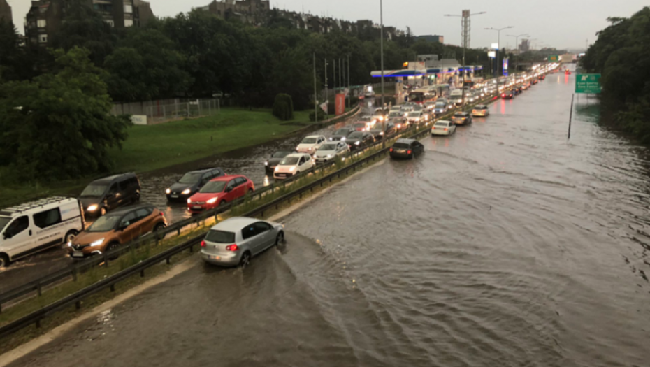 Poplava na auto-putu Beograd-Zagreb