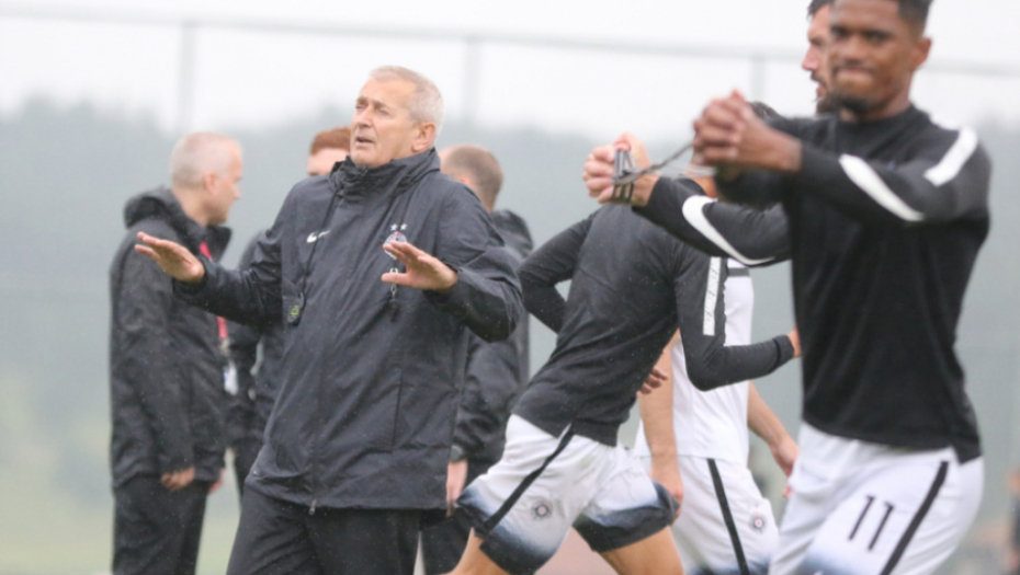 Jutarnji trening Partizana na Zlatiboru