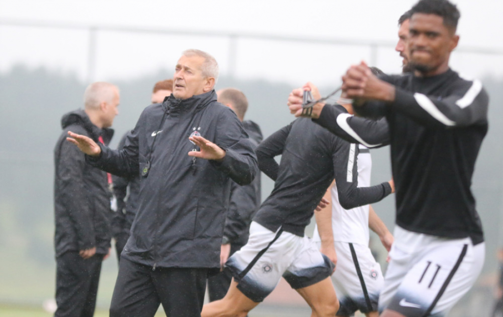 Jutarnji trening Partizana na Zlatiboru