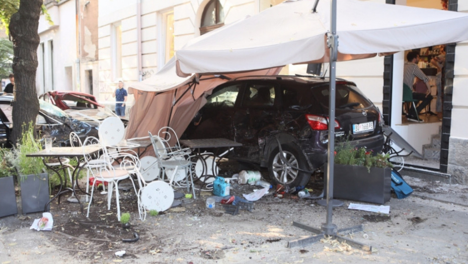 Saobraćajka, Strahinjića Bana, policija, udes