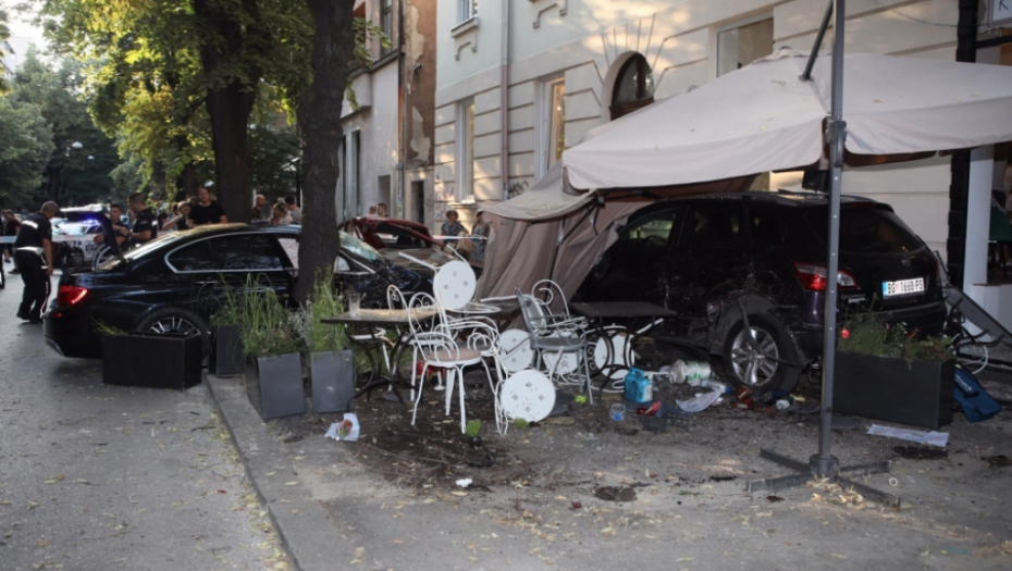 Saobraćajka, Strahinjića Bana, policija, udes