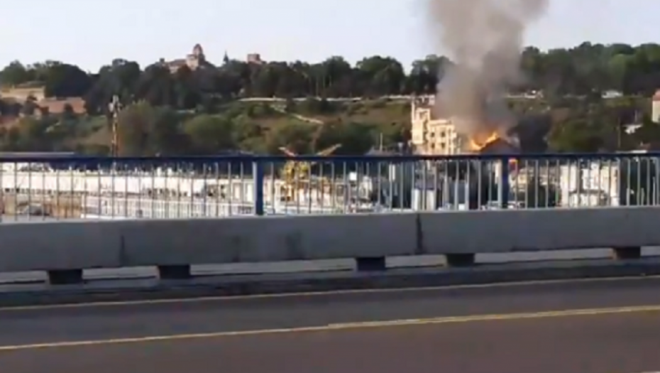 Požar u Karađorđevoj ulici u Beogradu