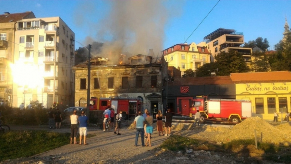 Požar u Karađorđevoj ulici u Beogradu