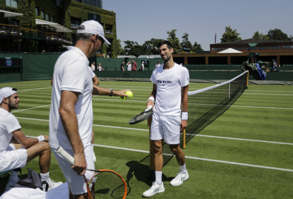Novak Đoković trenira pred početak Vimbldona