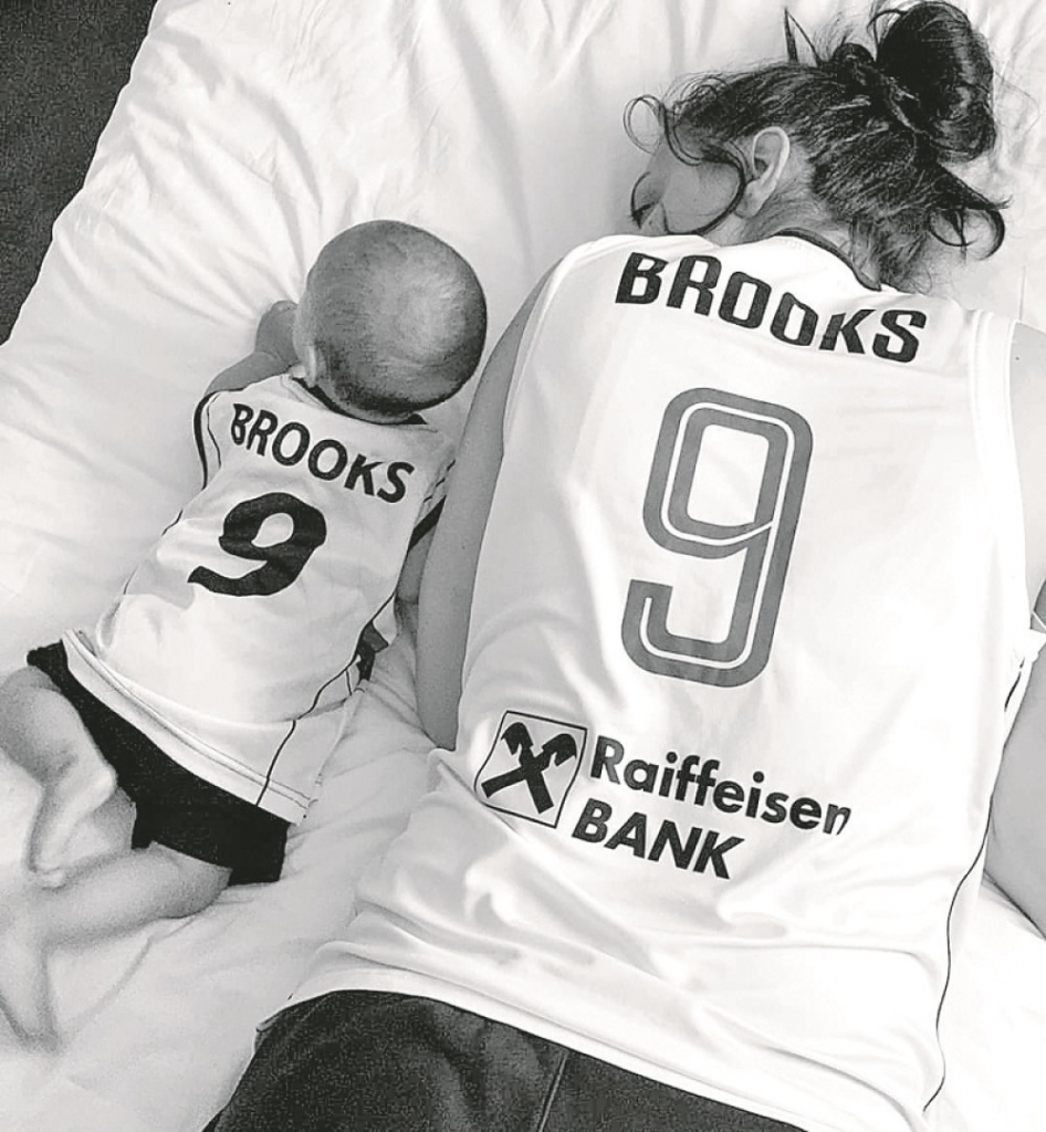 Jelena Bruks sa sinom Mateom