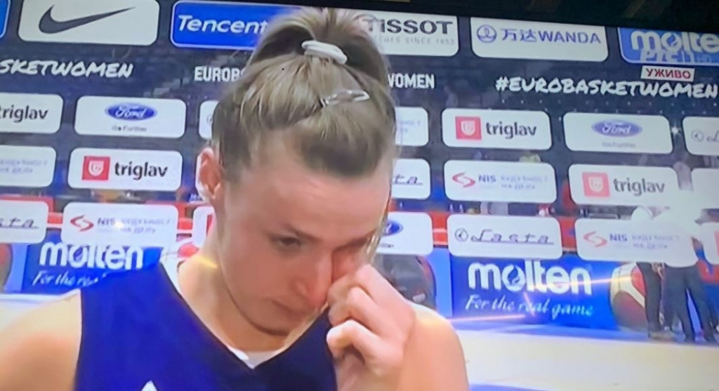 Suze Nevene Kovanović posle meča sa Španijom