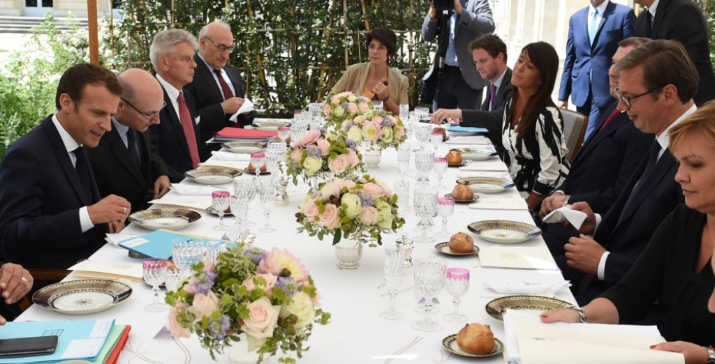 Aleksandar Vučić, Emanuel Makron