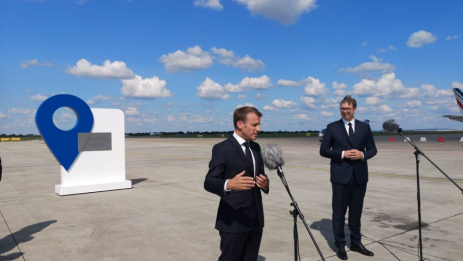 Aleksandar Vučić i Emanuel Makron