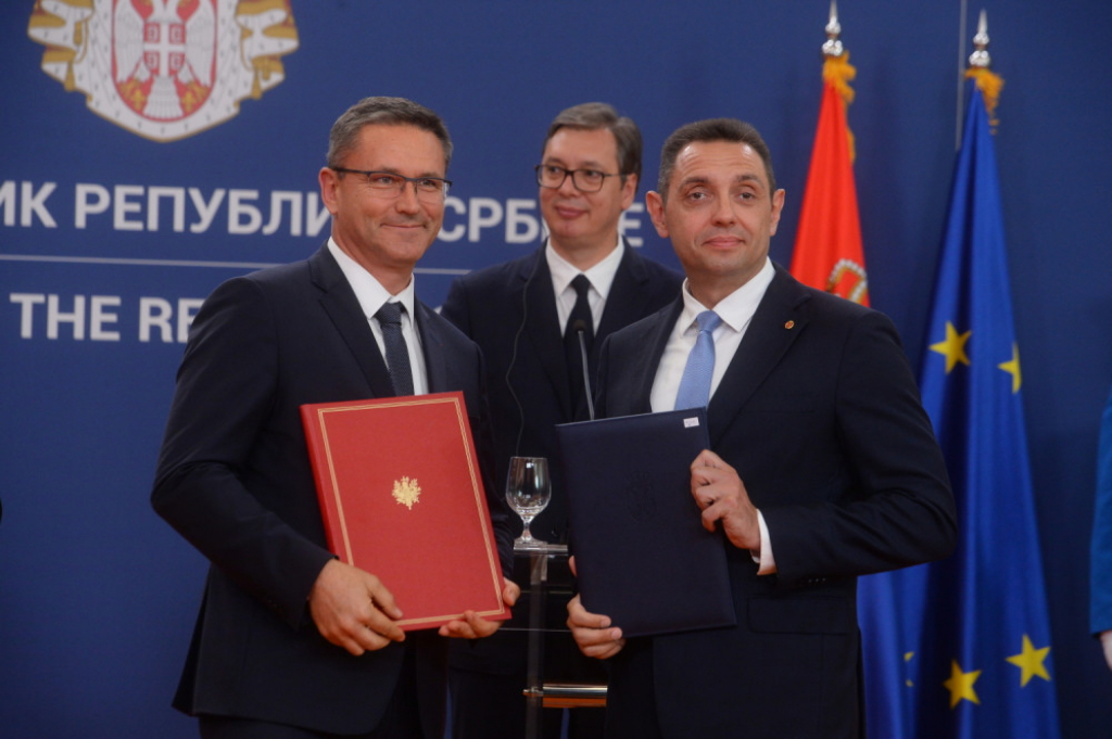 Aleksandar Vučić, Emanuel Makron