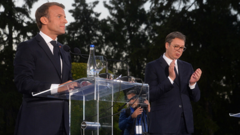 Aleksandar Vučić, Emanuel Makron