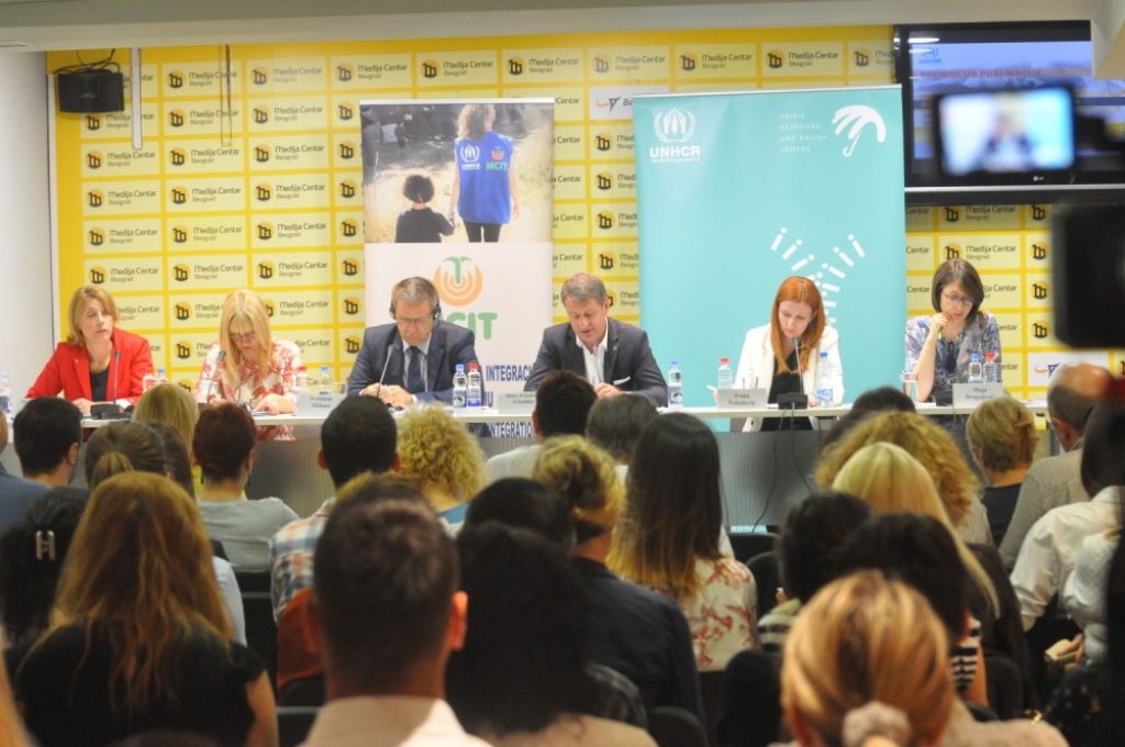 Između zatvorenih granica 2018