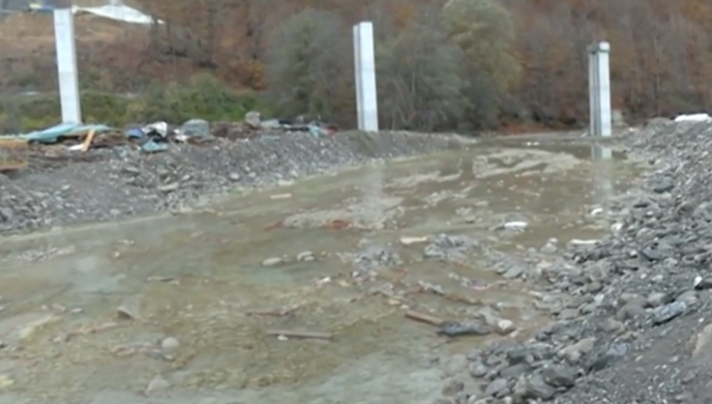 Reka Tara, ekološki problem