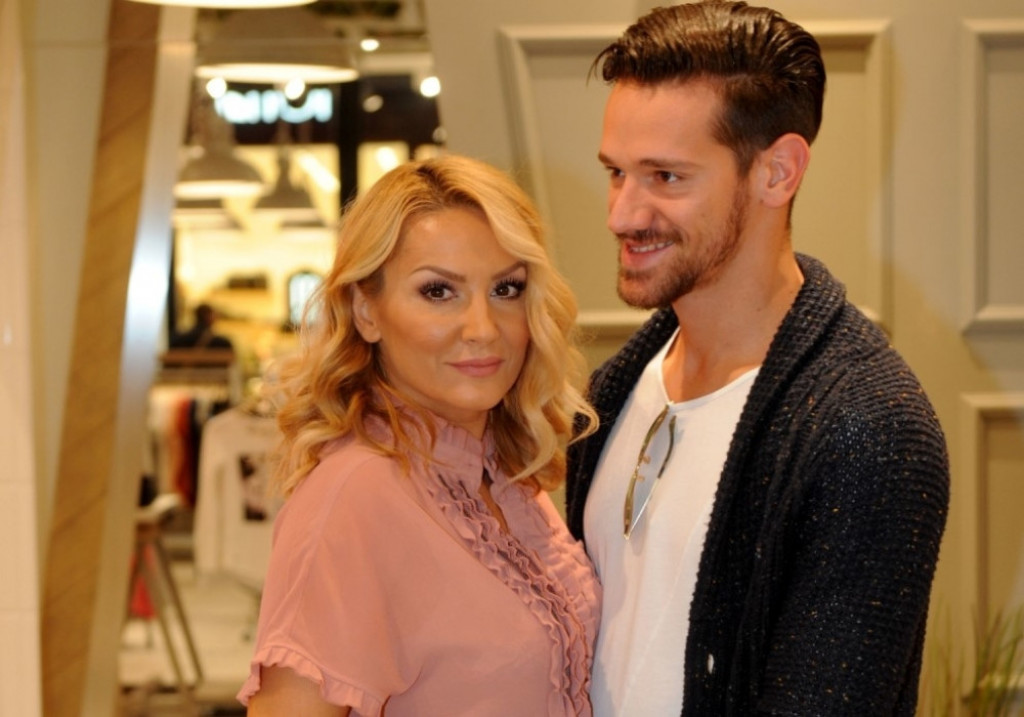 Goca Tržan, Raša Novaković