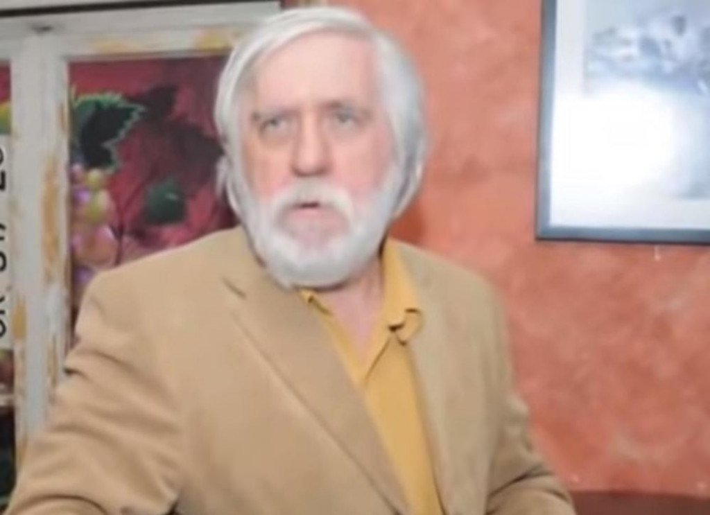 Velibor Džaro Džarovski