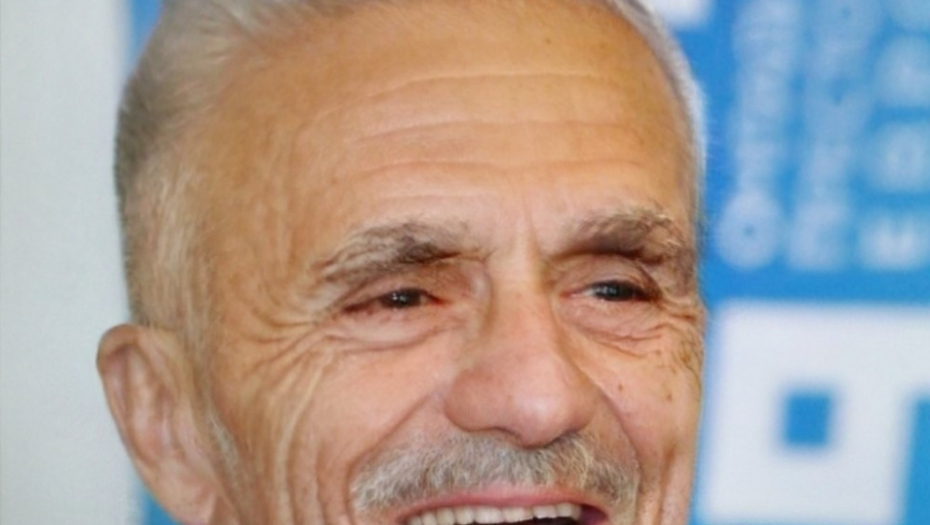 Dušan tadić