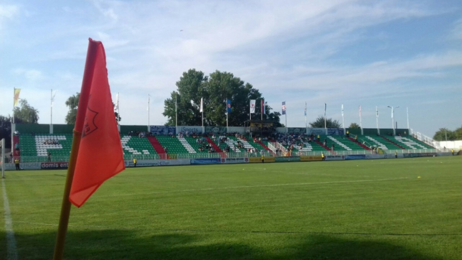 Inđija, stadion