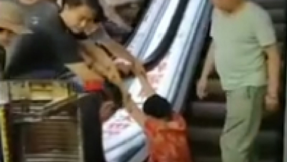 Nesreća na pokretnim stepenicama