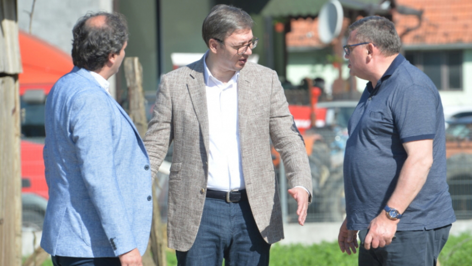 Aleksandar Vučić, Zoran Drobnjak