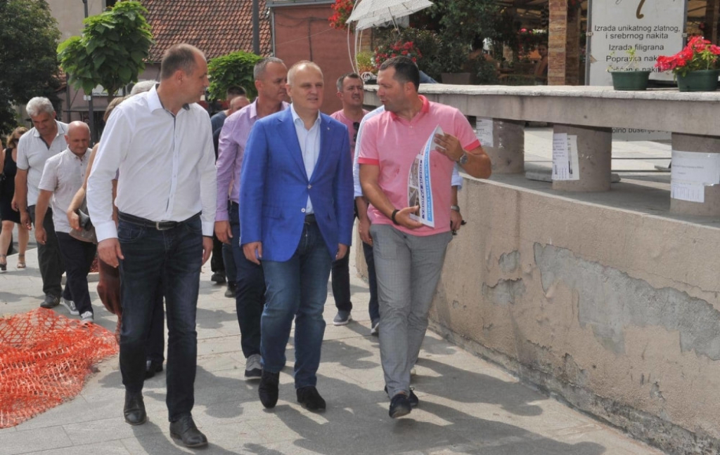 Goran Vesić, Lazarevac