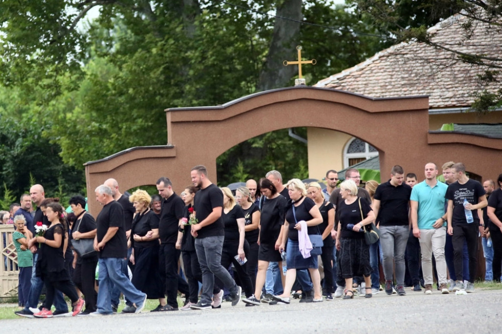 Sara Lolić, Šabac, sahrana