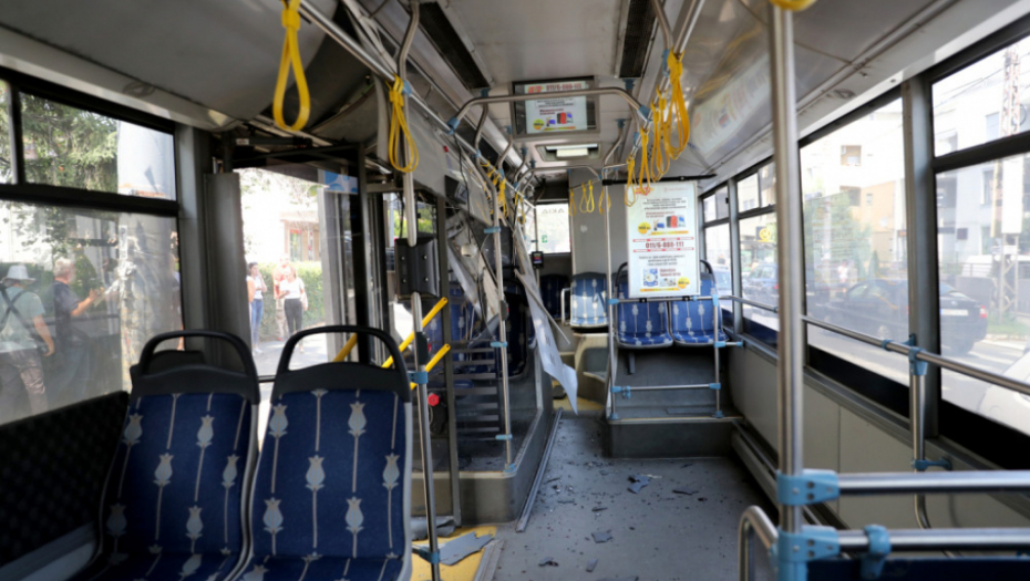 Autobusu gole u Rezervacija autobusnih