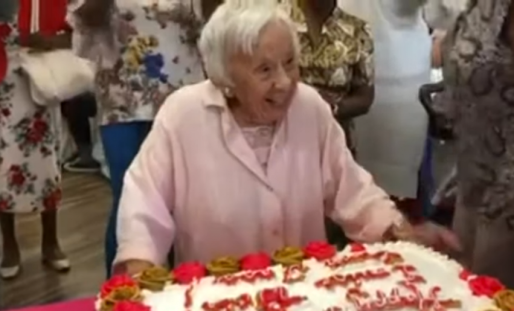baka, rođendan, slavlje, 107 rođendan
