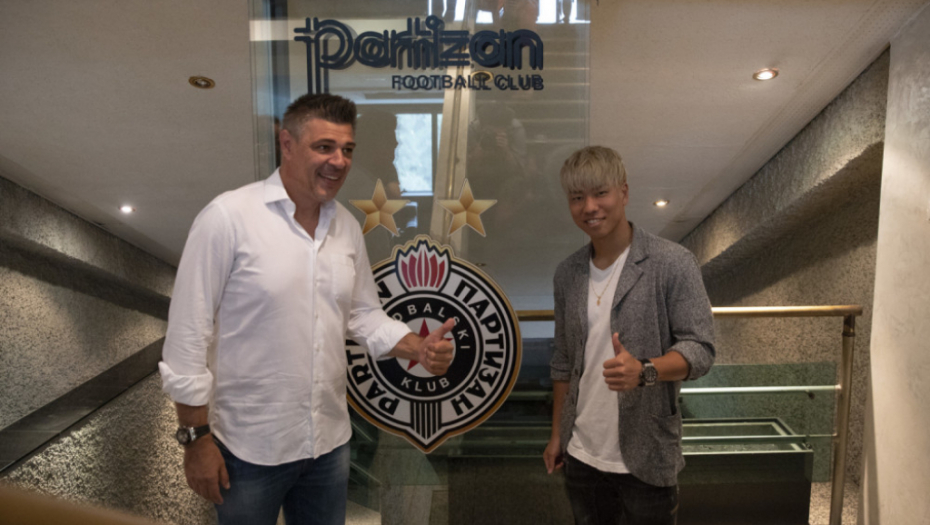 Takuma Asano predstavljanje