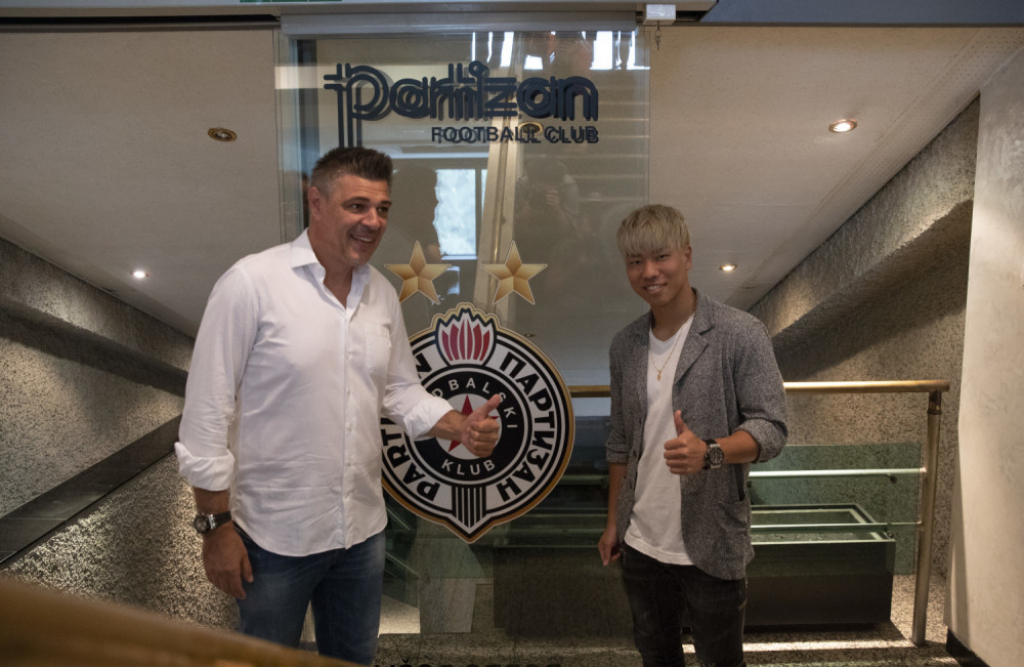 Takuma Asano predstavljanje