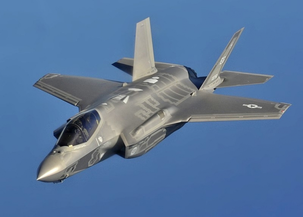 F 35