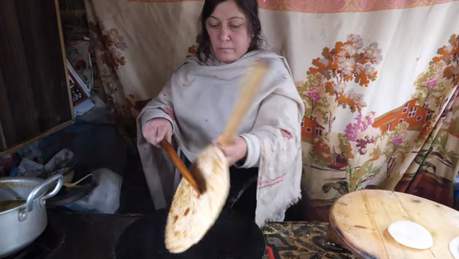 Pripadnica Hunza naroda