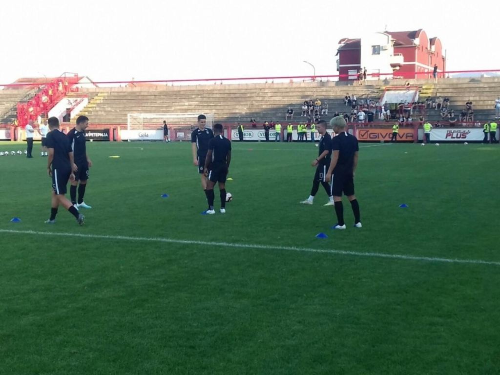 zagrevanje igrača Partizana