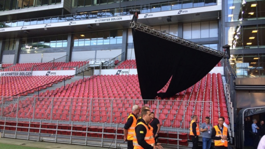 Tribina za navijače Zvezde na stadionu Kopenhagena 