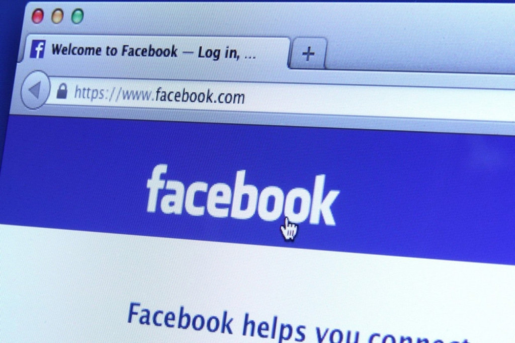 Fejsbuk, Facebook