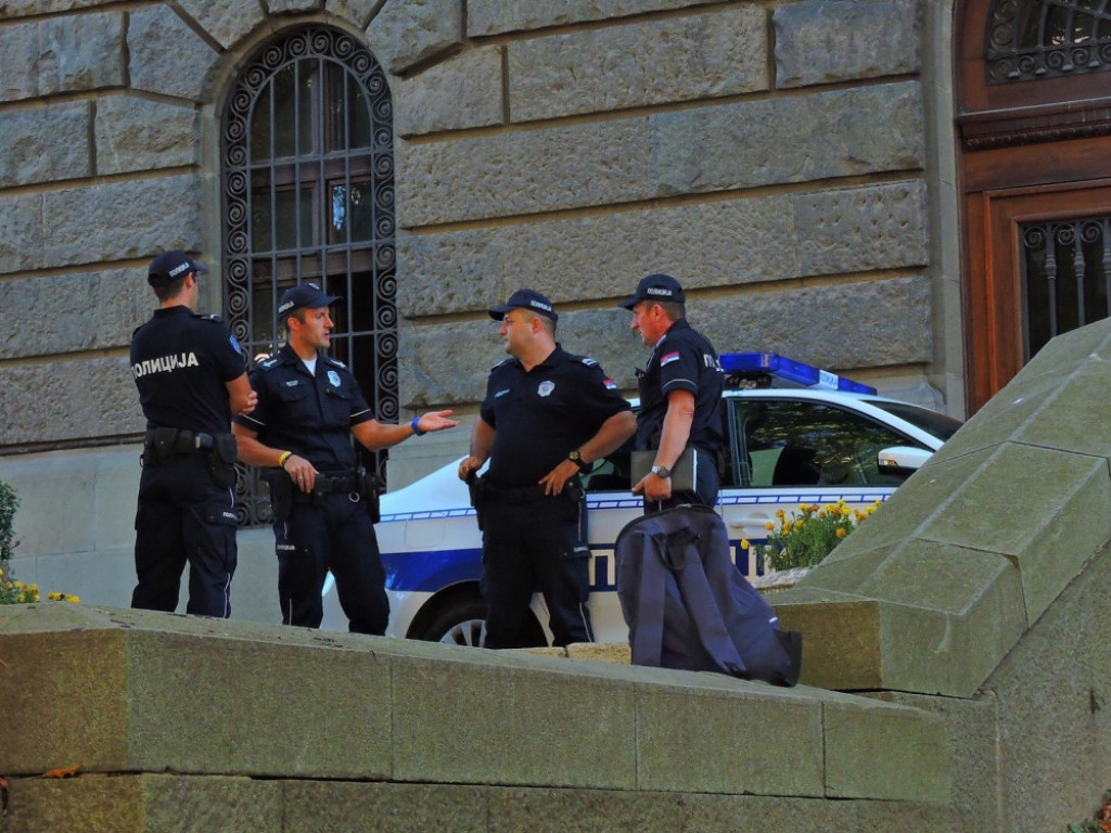 Policija, dojava, bomba