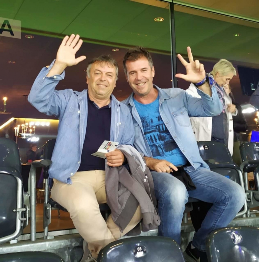 Dr Nele Karajlić bodri srpski klub