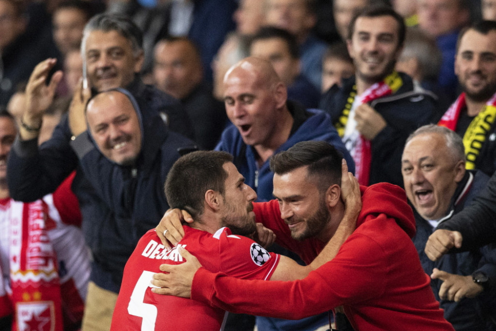 Miloš Degenek slavi gol sa bratom Đorđem