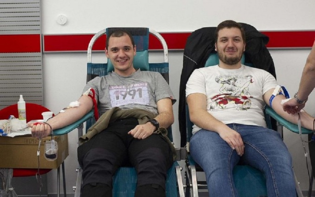 Davaoci krvi FK Crvena zvezda
