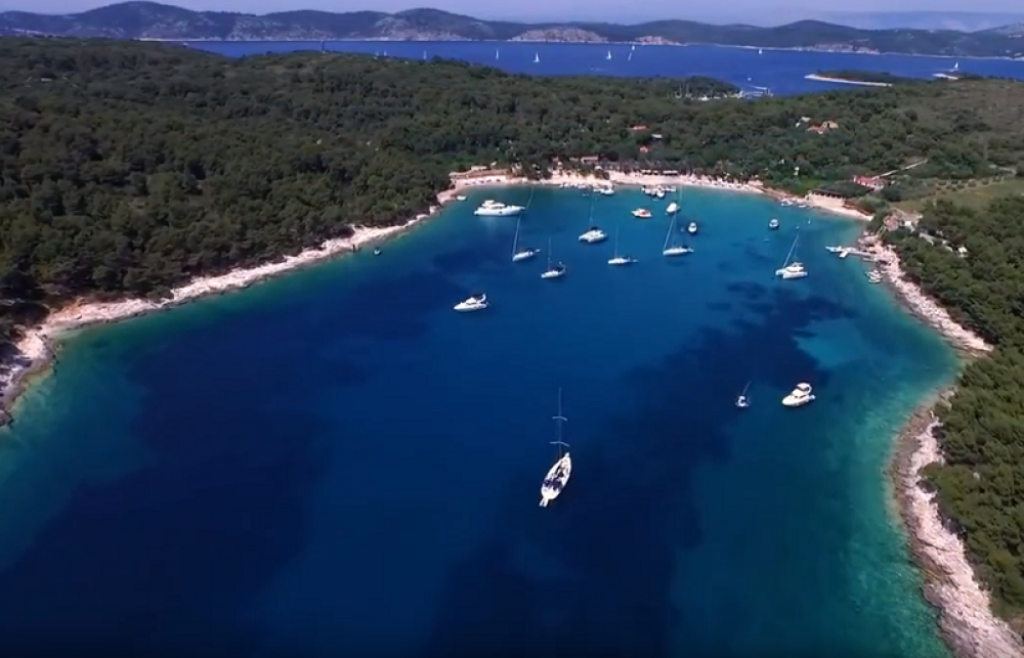 Hvar, Paklena ostrva