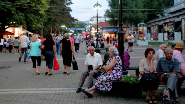 LEPE VESTI Uskoro stiže dodatnih 30.000 vaučera za odmor u Srbiji!