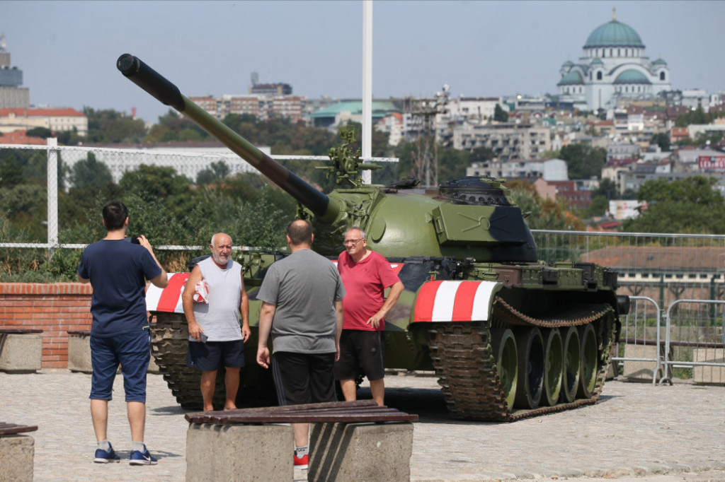 Tenk, T-55, Crvena Zvezda